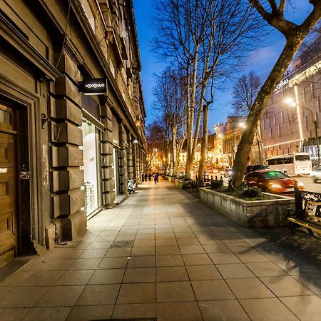 Dat Exx Apartments On Liberty Square Tbilisi Exterior foto