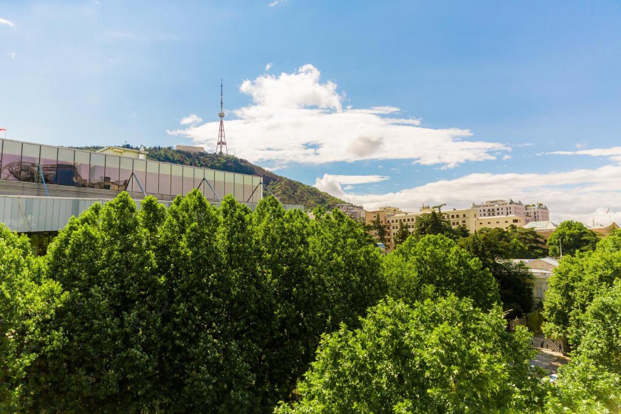 Dat Exx Apartments On Liberty Square Tbilisi Exterior foto