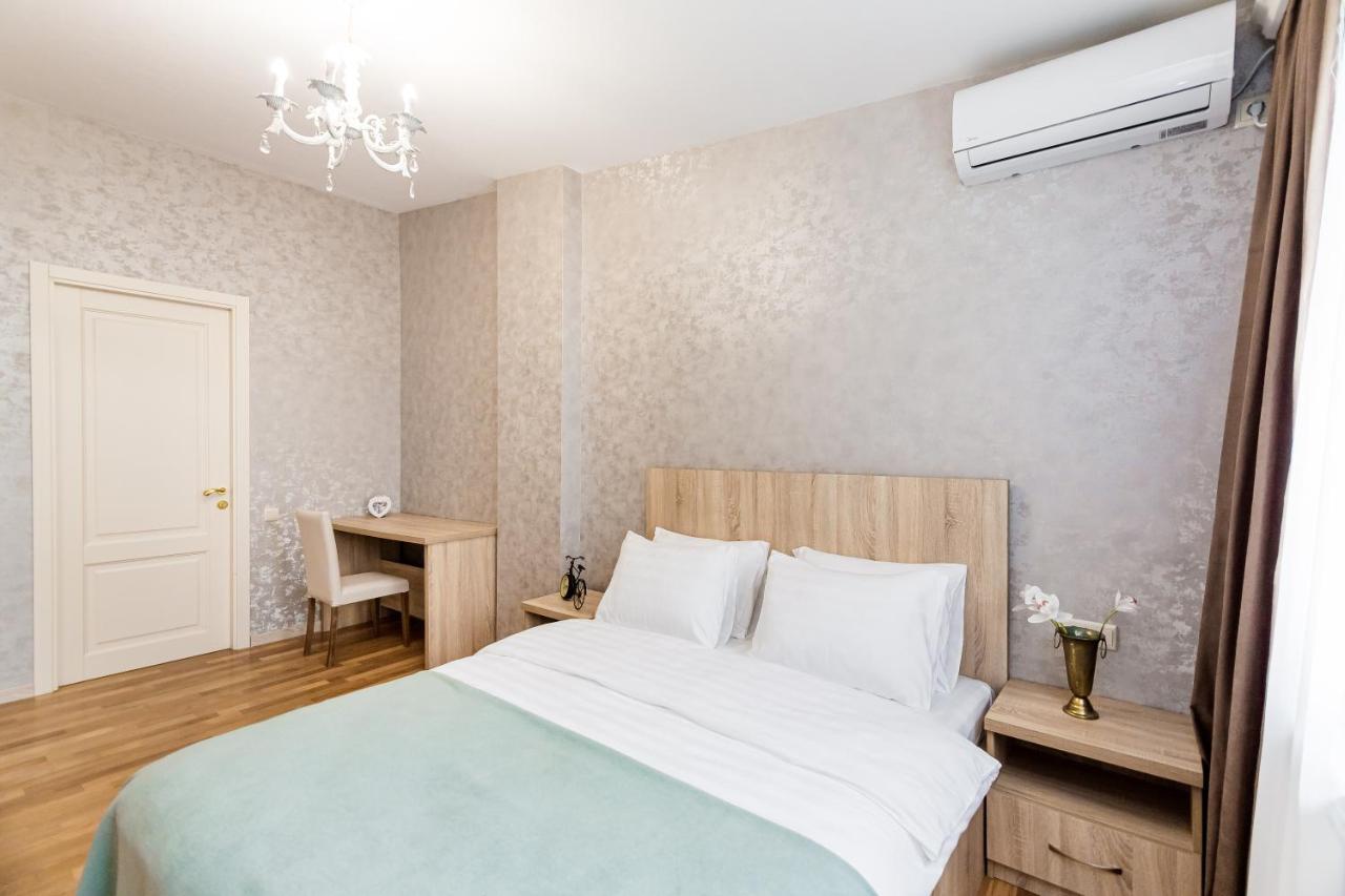 Dat Exx Apartments On Liberty Square Tbilisi Exterior foto