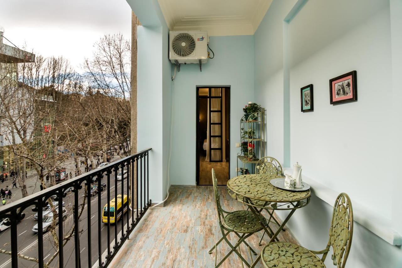Dat Exx Apartments On Liberty Square Tbilisi Exterior foto
